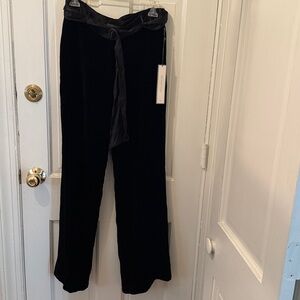 NWT! New year’s eve is almost here! Ann Taylor lined Black Velvet Pants, sz 8